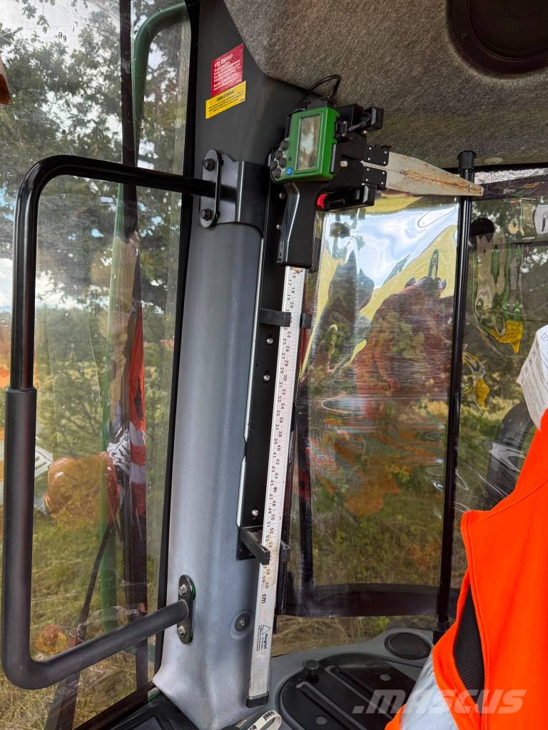 John Deere 1170 E Harvesters