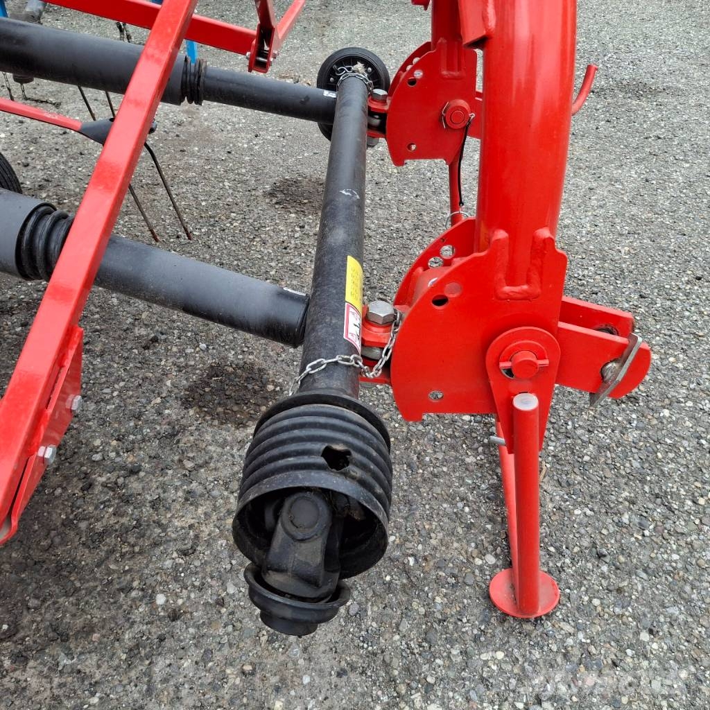 Kuhn GF7803 مكابس وميبسات التبن