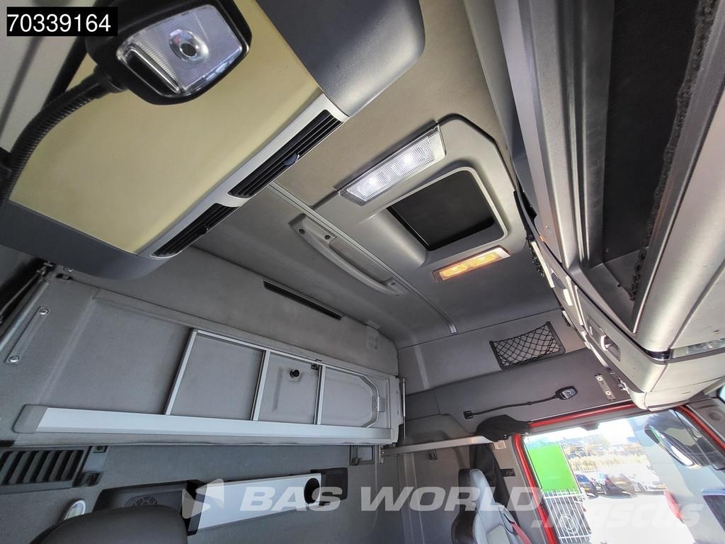 Renault T 460 6X2 SleeperCab Liftachse Standklima ACC PTO Sadulveokid
