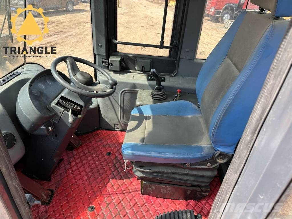 CAT LG 936L Radlader