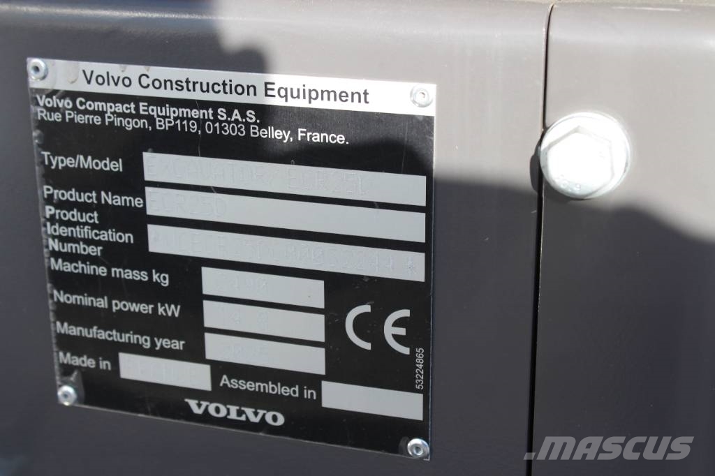 Ny Volvo ECR25D Minikoparki