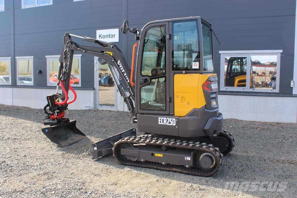 Ny Volvo ECR25D Minikoparki