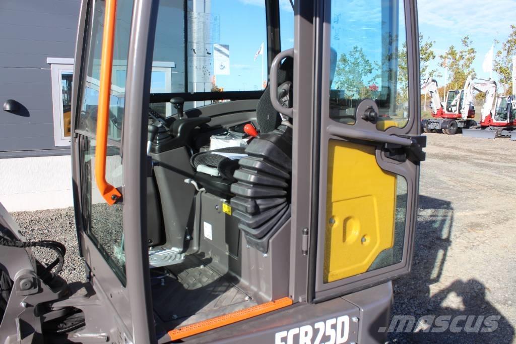 Ny Volvo ECR25D Minikoparki