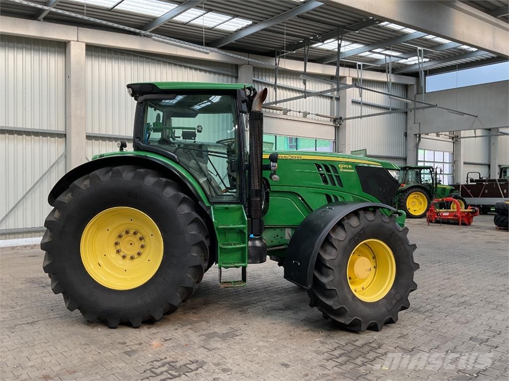 John Deere 6170R Tractoren