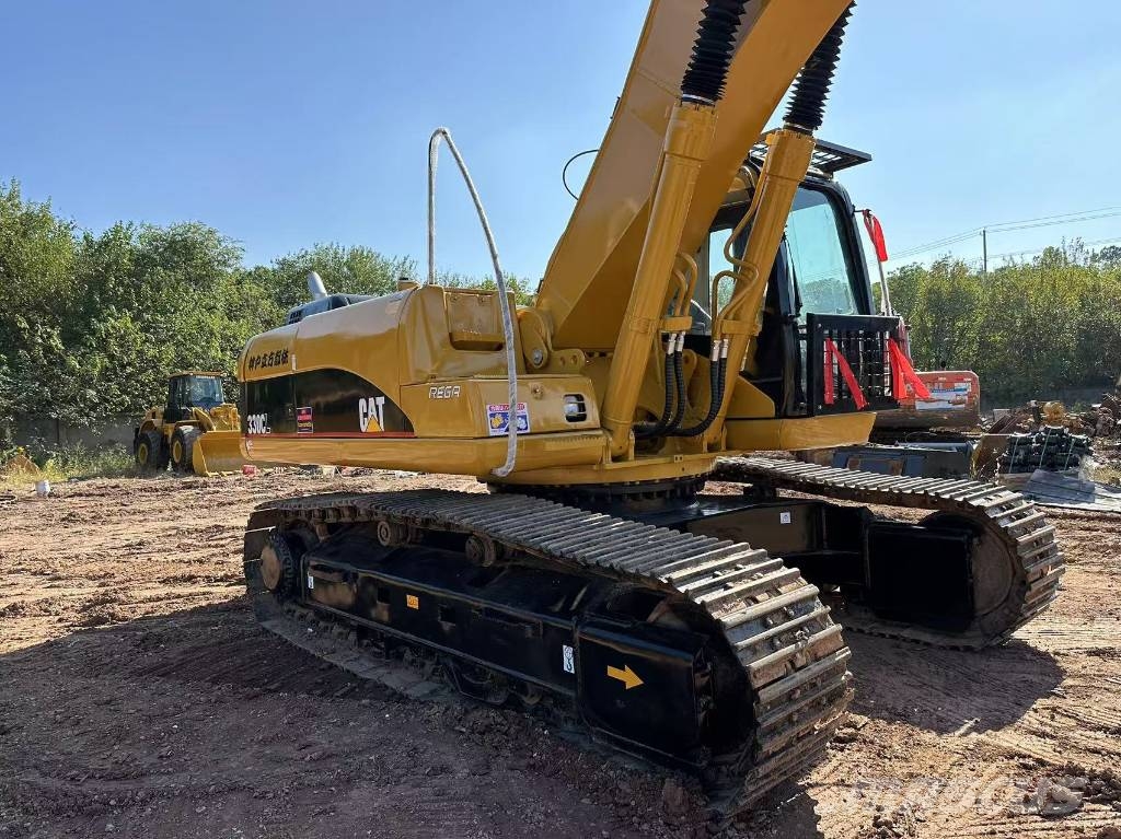 CAT 330C Bagri goseničarji