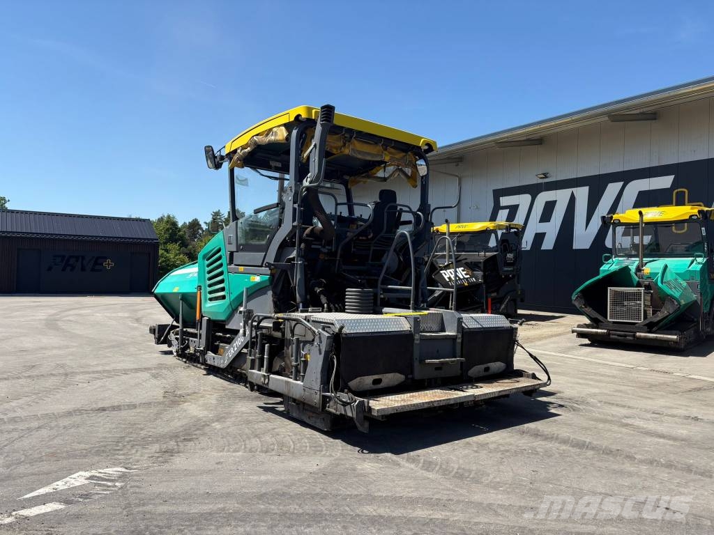 Vögele SUPER 2100-3i معدات السفلتة