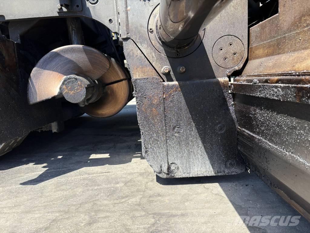 Vögele SUPER 2100-3i معدات السفلتة