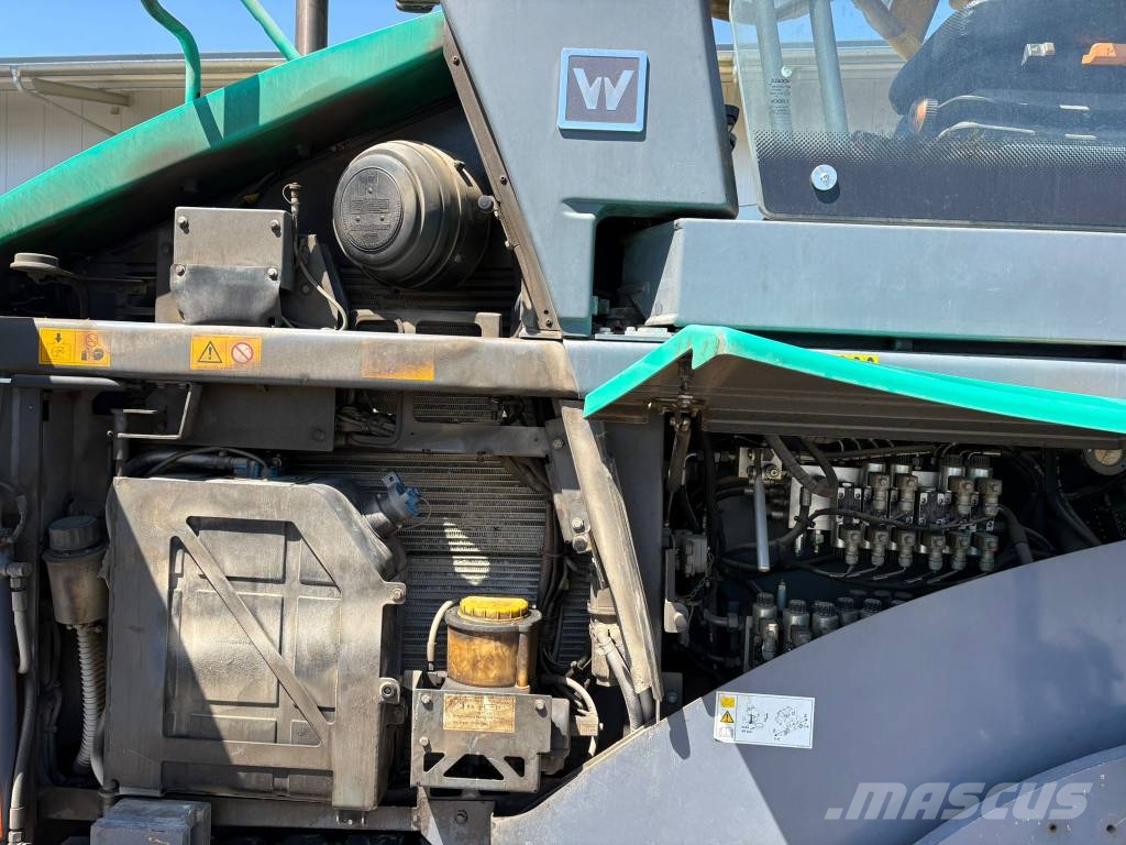 Vögele SUPER 2100-3i معدات السفلتة