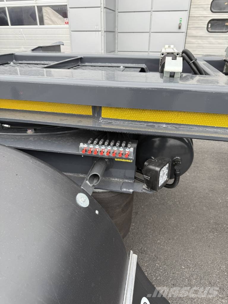 Istrail PKW-186 med tipp och glider Vahetuskerehaagised