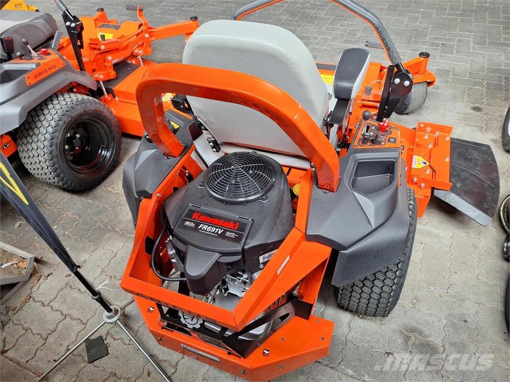 Ariens APEX 48 Pealseistavad niidukid