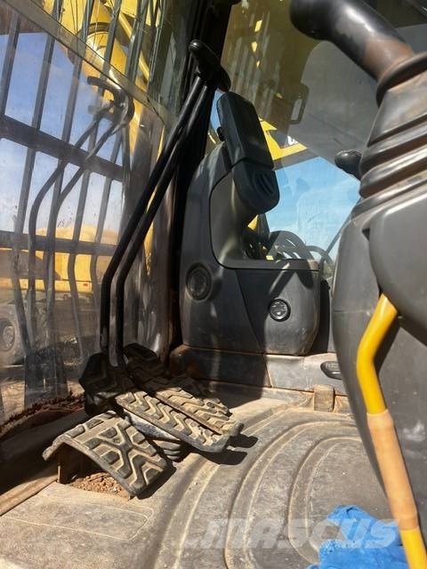 CAT CAT 325 D Lánctalpas kotrók