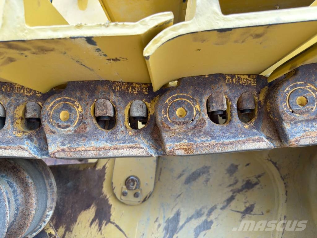 CAT D8T - CE document and TA2 Inspection available Buldožerji goseničarji