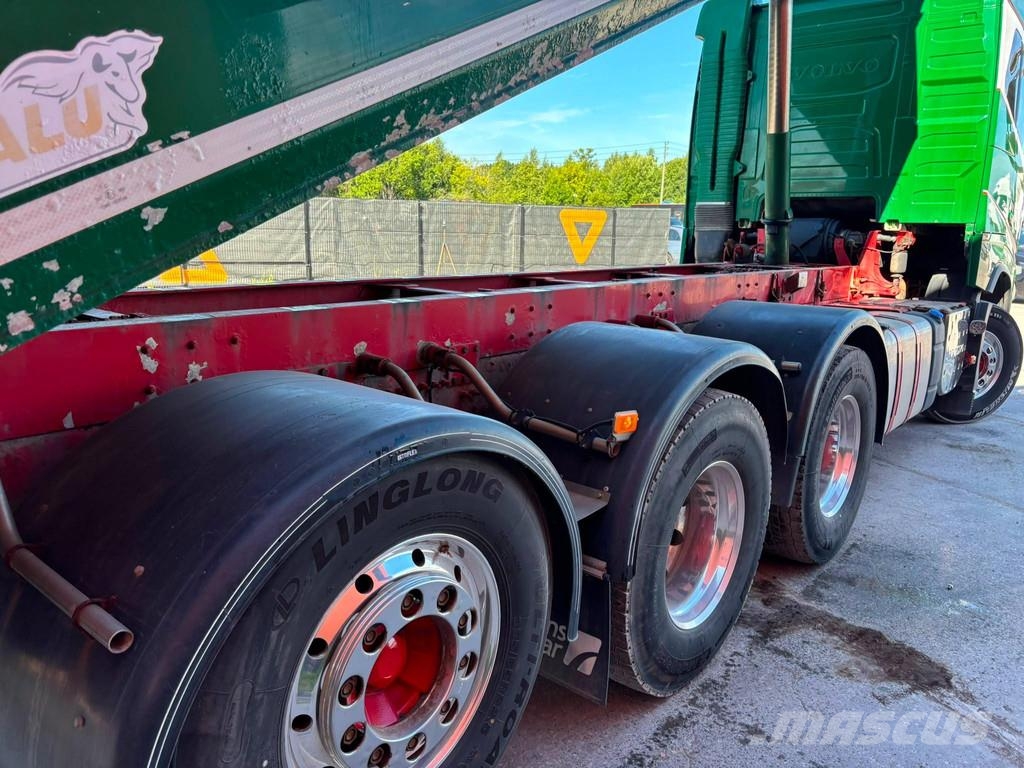 Volvo FH16 750 8x4*4 ALUMINIUM TIPPER BODY / EURO5 Bañeras basculantes usadas