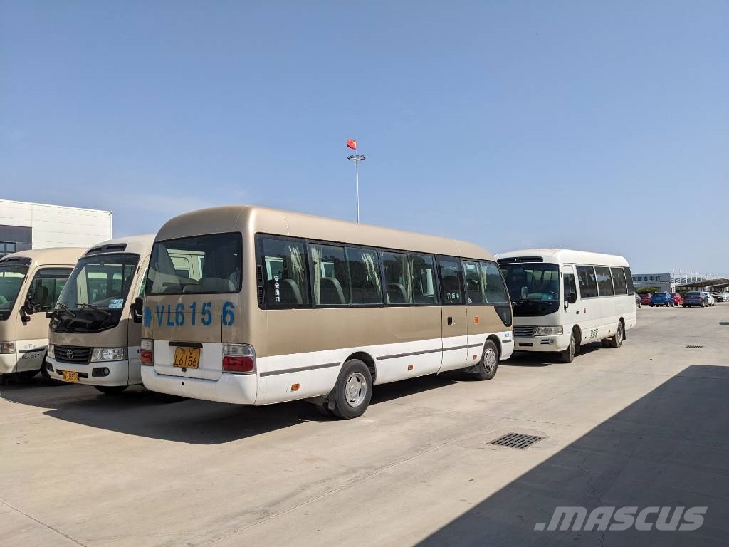 Toyota Coaster Bus 迷你巴士