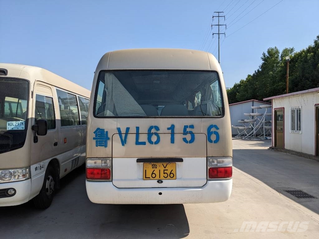 Toyota Coaster Bus 迷你巴士