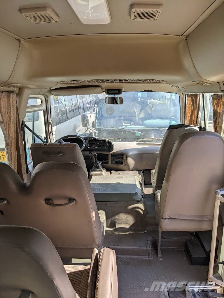 Toyota Coaster Bus 迷你巴士