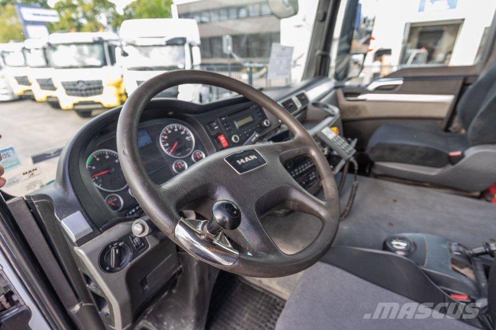 MAN TGS 18.400 BLS-4X4+LIEBHERR 10M3(2018) Betonikuorma-autot