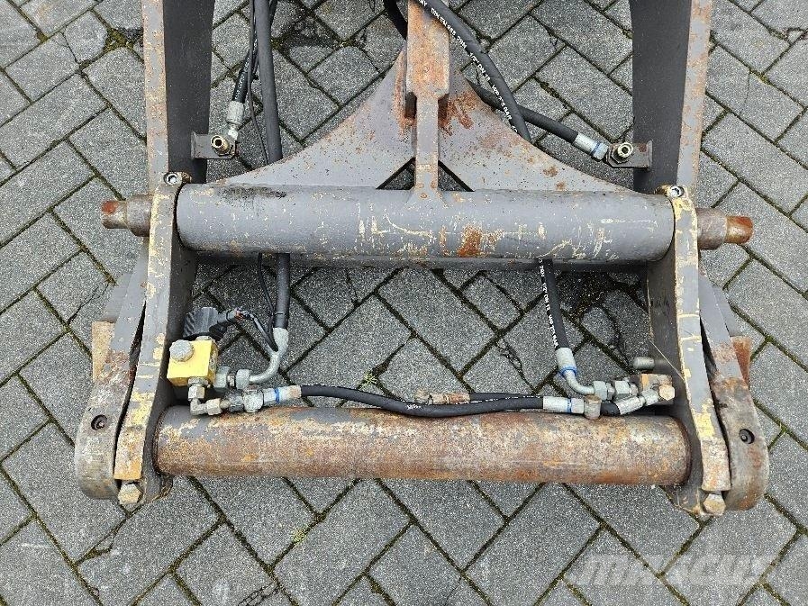 Volvo L35B-ZM2810515-Lifting framework/Schaufelarm/Giek 吊桿和鏟斗