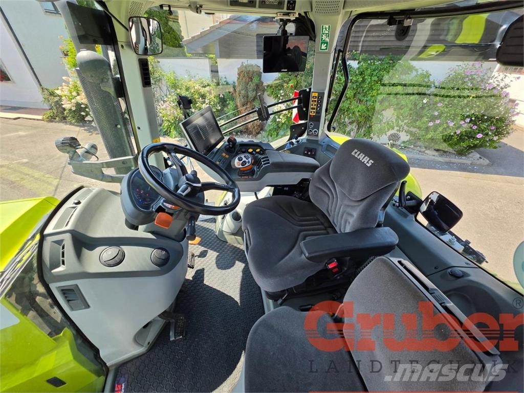 CLAAS Axion 810 Traktorji