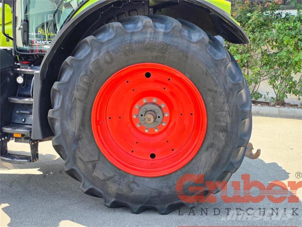 CLAAS Axion 810 Traktorji