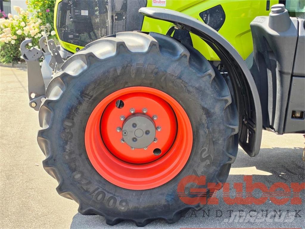CLAAS Axion 810 Traktorji