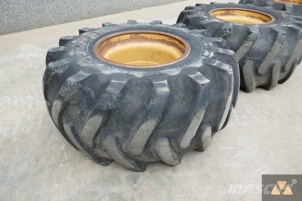 CAT Wheel GP 30.5L-32 Banden, wielen en velgen