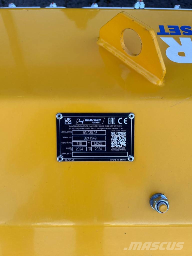 Bomford Turbo Mower Offset 220 Szárzúzók és fűkaszák