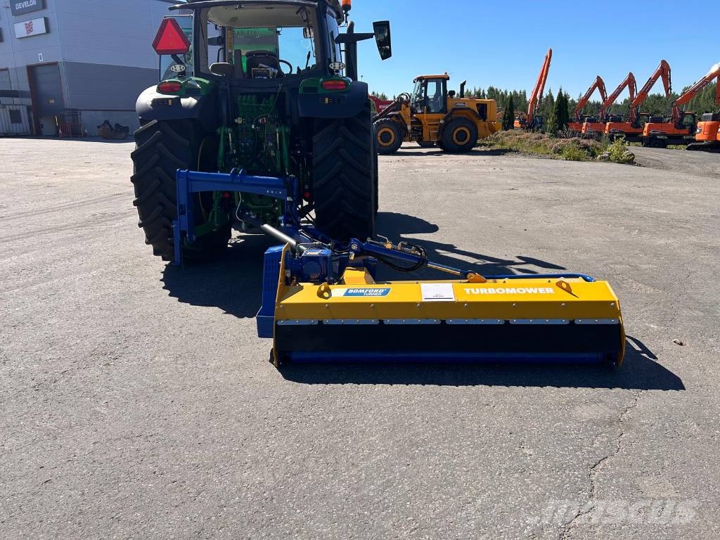 Bomford Turbo Mower Offset 220 Szárzúzók és fűkaszák