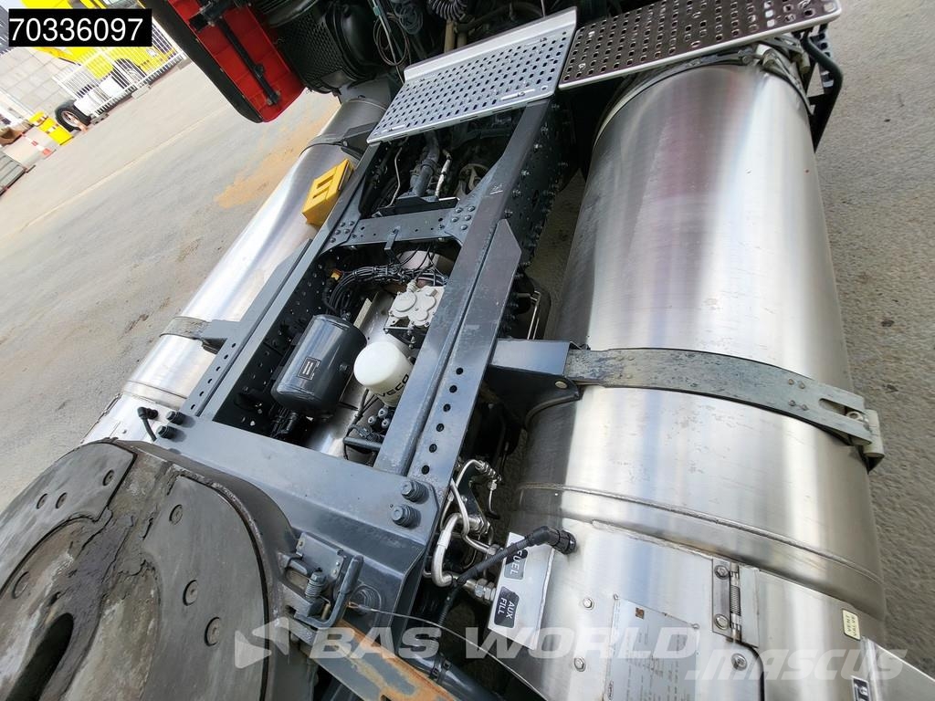 Iveco S-Way 460 S-Way 4X2 LNG! Retarder 2x Tanks Full-Ai Nyergesvontatók