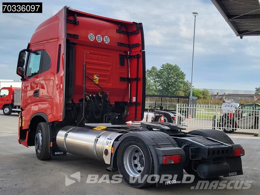 Iveco S-Way 460 S-Way 4X2 LNG! Retarder 2x Tanks Full-Ai Sattelzugmaschinen