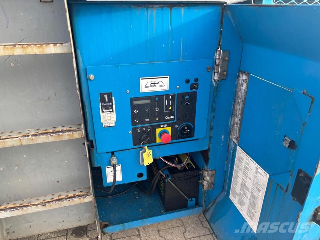 Genie GS-3384 剪式升降機