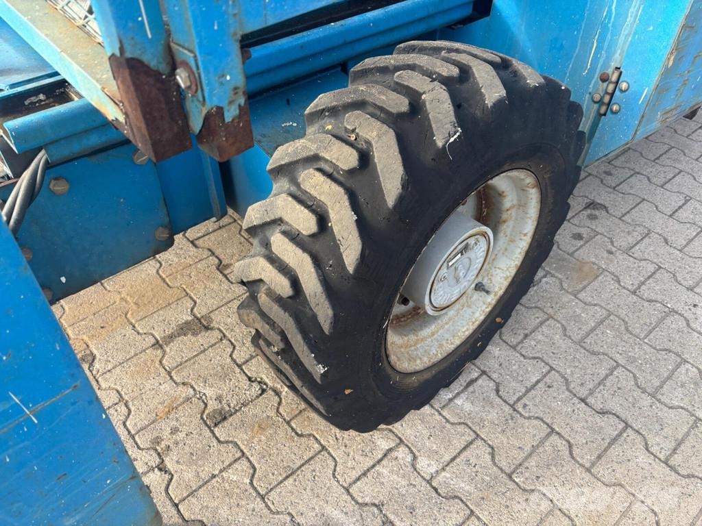 Genie GS-3384 剪式升降機