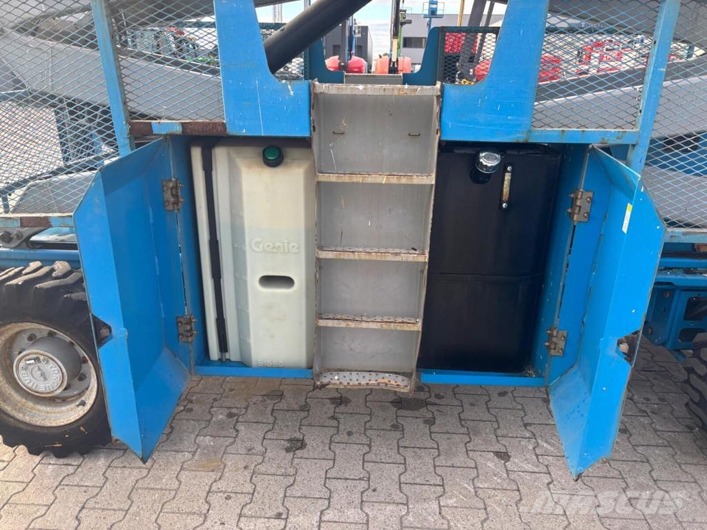 Genie GS-3384 剪式升降機