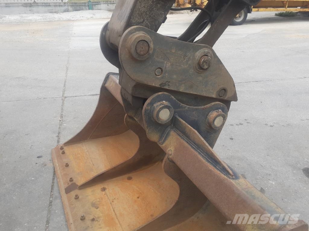 Takeuchi TB1140CS Crawler excavators
