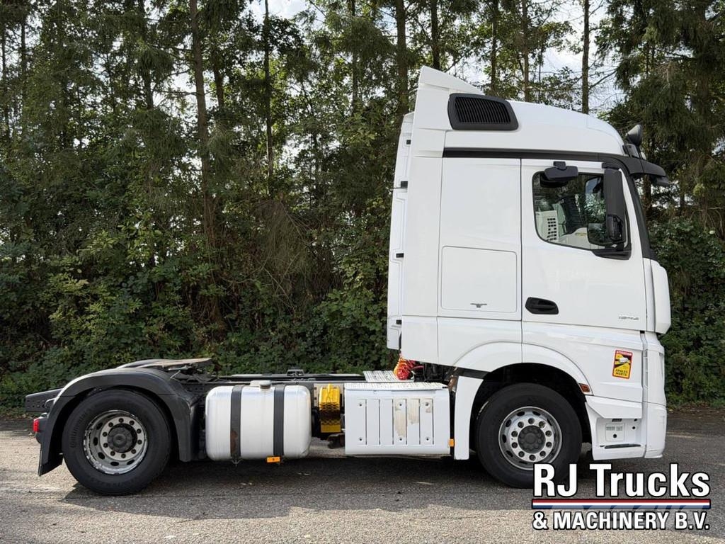 Mercedes-Benz Actros 1942 BigSpace - Full Spoiler | 2x Tank | 2x Vilcēji