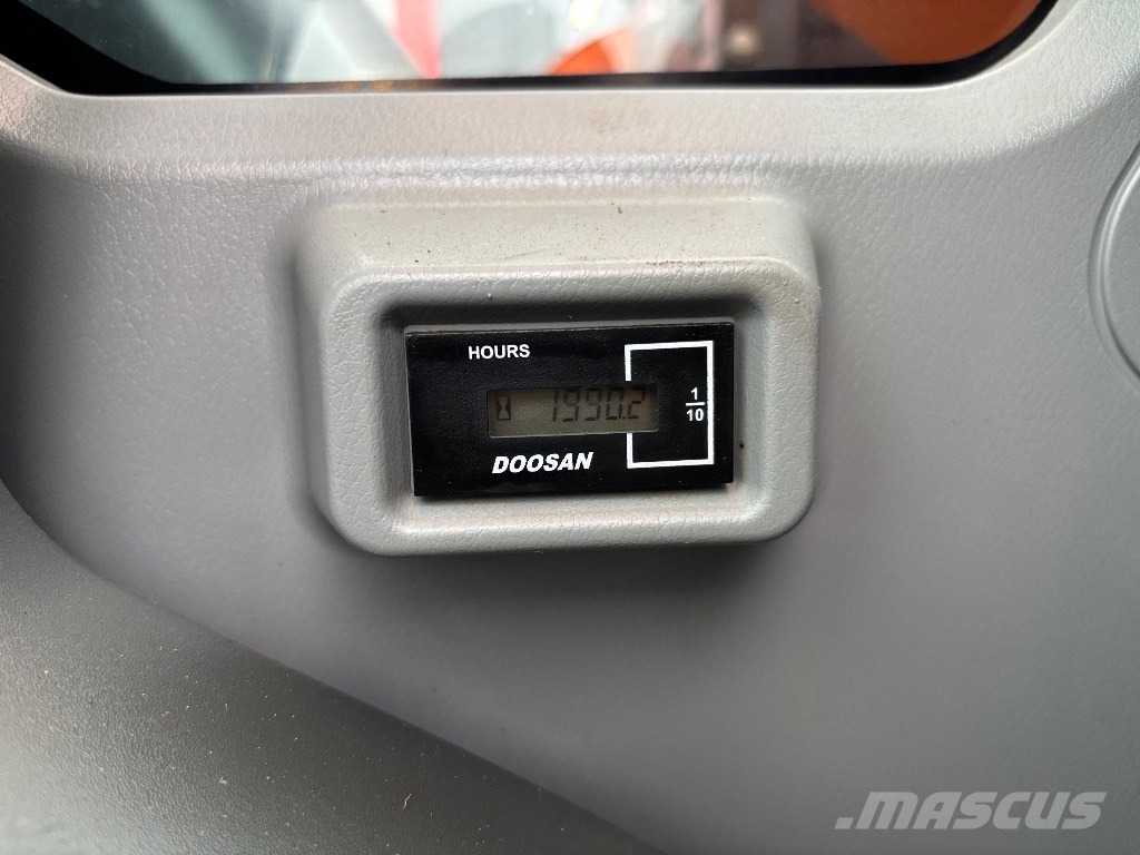 Doosan DX 235 LCR-7 / Puskulevy Telakaivukoneet