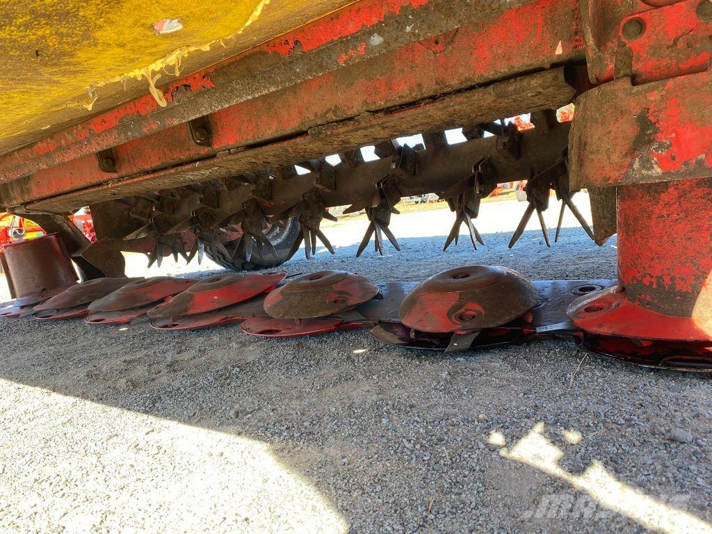 Pöttinger NOVACAT 3007 T ماكينات جز العشب
