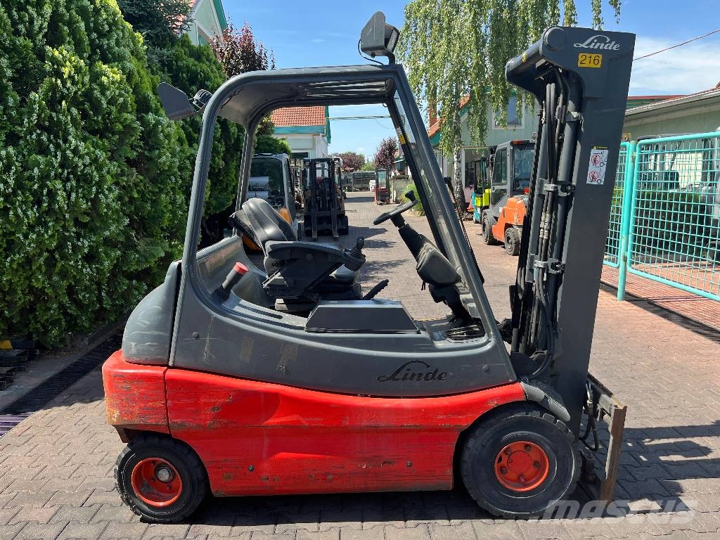 Linde E30/03 /336/ V-4281 INW Электропогрузчики
