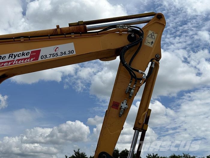 Hyundai R55W-9A Wheeled excavators