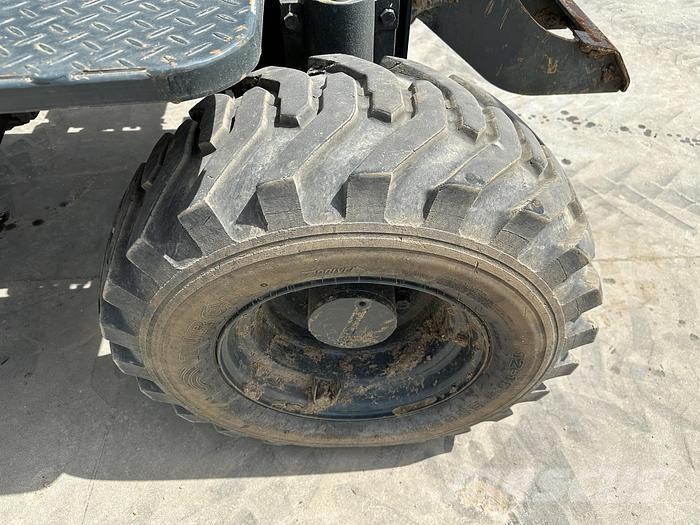 Hyundai R55W-9A Wheeled excavators