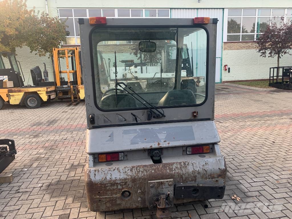 Toyota 2TD25 /02/ V-3838 EO Flughafenausrüstung