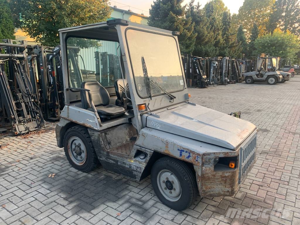 Toyota 2TD25 /02/ V-3838 EO Flughafenausrüstung