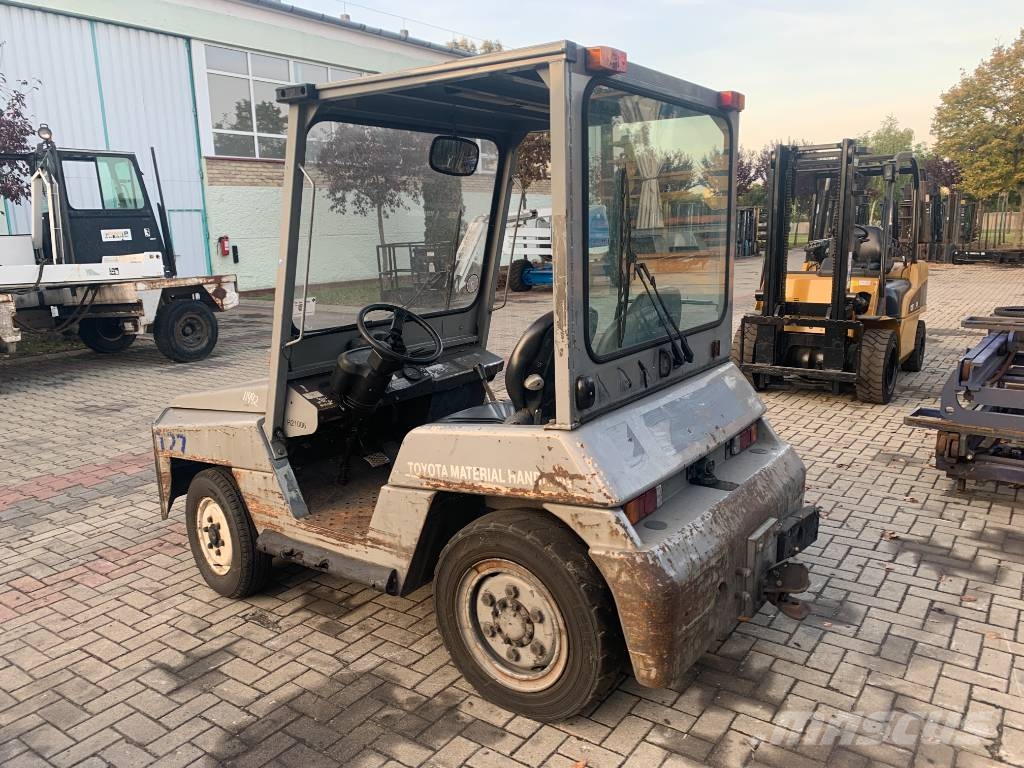 Toyota 2TD25 /02/ V-3838 EO Flughafenausrüstung