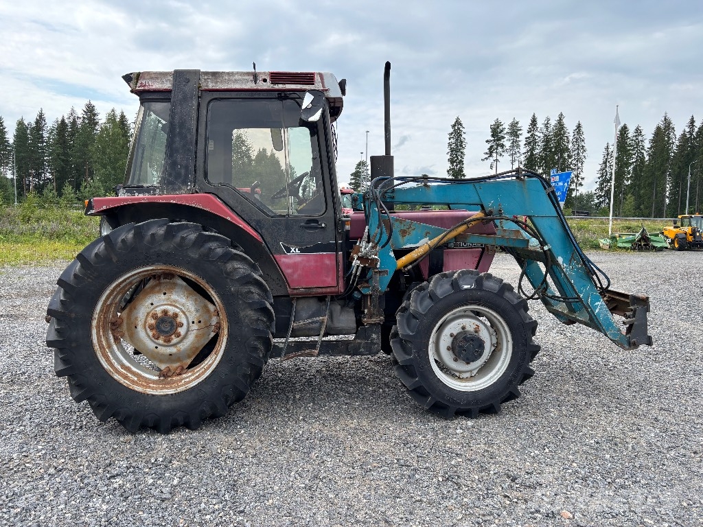 Case IH 695 XL الجرارات