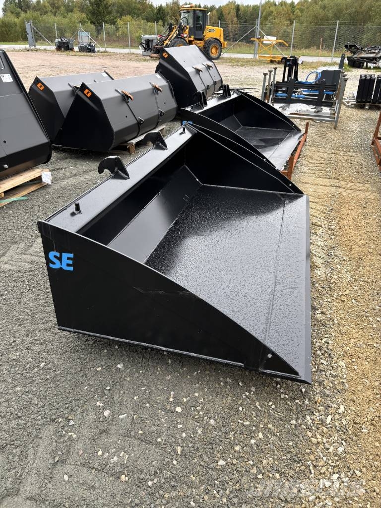 SE Equipment Planeringsskopa 220 SMS دلاء