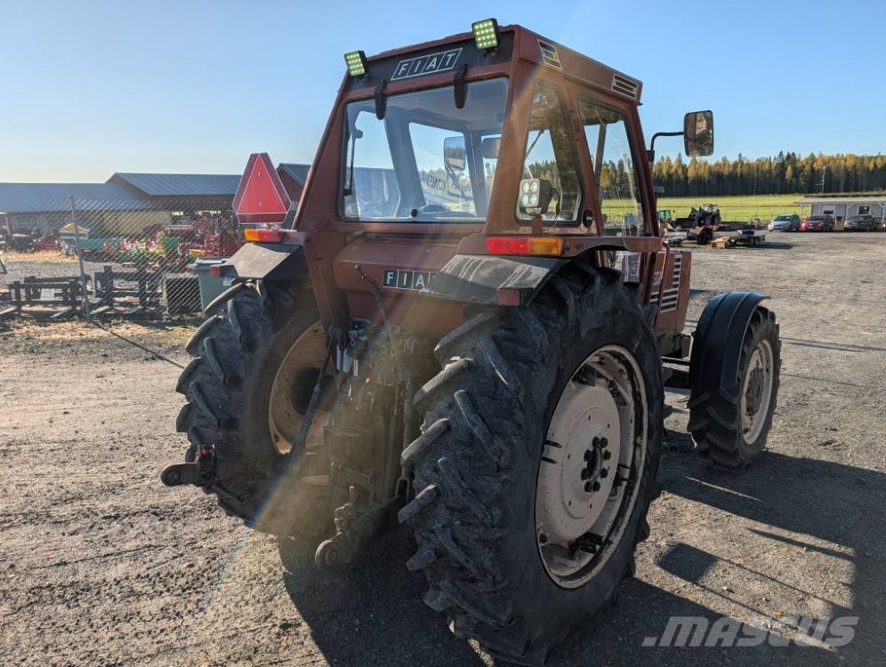 Fiat 980 DT kutoskoneella, ryömintävaihde, katso video! Traktorit