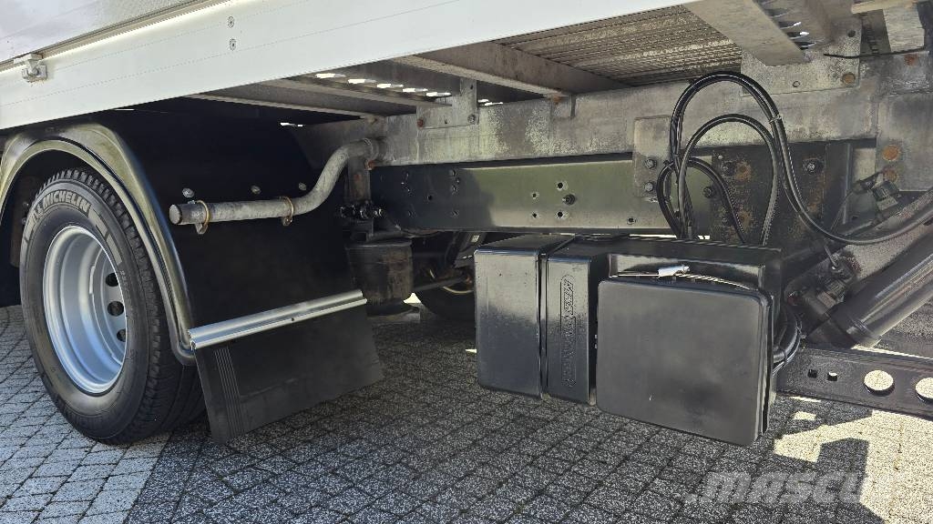 Iveco Daily 72-180 Palfinger PK 7001 Truck mounted cranes