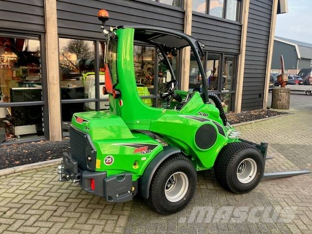 Avant 530 TDL 輪胎式裝載機