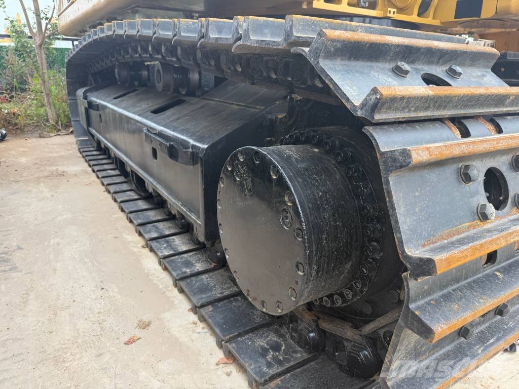 CAT 336 Gc Гусеничні екскаватори