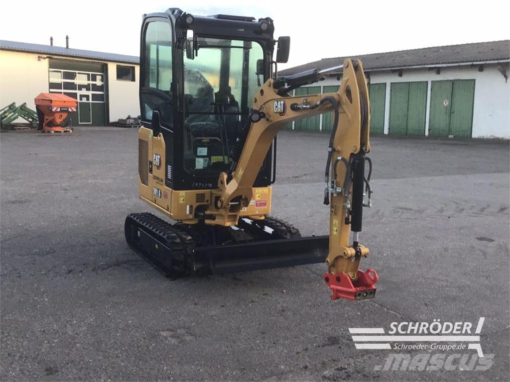 CAT 301.6 Wielgraafmachines